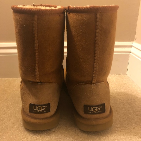 uggs - Picture 2 of 4